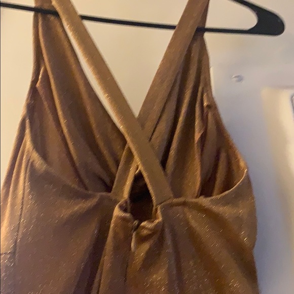 Gold dress - Picture 3 of 3